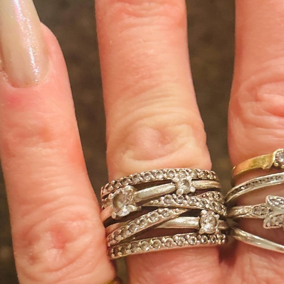 Dazzling Silver Women's Ring - Picture 5 of 6